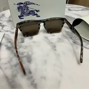 Burberry | Accessories | New Burberry Nova Check Sunglasses  display picture 2